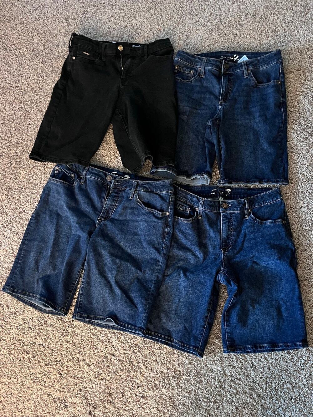 LOT of Women’s Size 6 Bermuda Shorts
